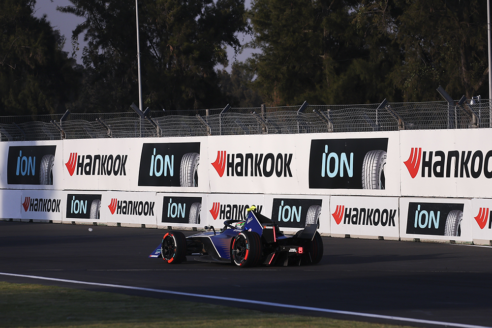 Fiesta_Mexicana_Pascal_Wehrlein_gana_el_E_Prix_de_la_Ciudad_de_México_de_Hankook_01